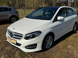 Weiß Gebraucht 2017 Mercedes B200 Van / Kleinbus | 12.799 € (Etwas zu teuer)