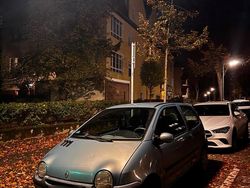 Blau Gebraucht 2002 Renault Twingo Authentique Kleinwagen | 2.500 €