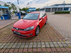 Rot Gebraucht 2019 VW Golf VII Kombi | 14.200 € (Fairer Preis)