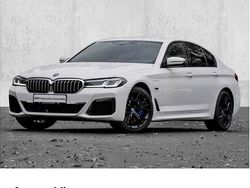 Weiß Gebraucht 2021 BMW 545e M Sport Limousine | 43.290 € (Fairer Preis)