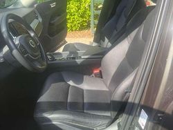 Gebraucht 2020 Volvo XC60 Momentum SUV | 28.500 €