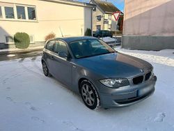 Grau Gebraucht 2010 BMW 116 Kleinwagen | 3.600 € (Teuer)