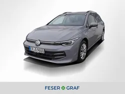 Mondsteingrau Gebraucht 2025 VW Golf VIII Life Kombi | 26.840 € (Fairer Preis)