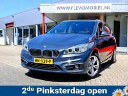 Grau Gebraucht 2015 BMW 225 Active Tourer Sport Line Van / Kleinbus | 12.850 € (Teuer)