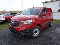 Rot Gebraucht 2019 Opel Combo Edition Van / Kleinbus | 9.900 € (Guter Preis)