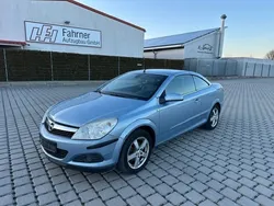Blau Gebraucht 2008 Opel Astra Cabriolet Cosmo Cabrio | 1.420 € (Guter Preis)
