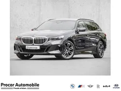 Grau Gebraucht 2024 BMW 520 M Sport Kombi | 52.290 € (Superpreis)
