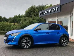 Blau/typ aussenverkleidung met Gebraucht 2021 Peugeot e-208 GT Kleinwagen | 15.990 € (Fairer Preis)
