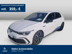 Pure white Gebraucht 2022 VW Golf VIII R-line Limousine | 27.930 € (Superpreis)