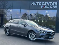 Grau Gebraucht 2022 Mercedes CLA200 Shooting Brake Kombi | 25.890 € (Fairer Preis)