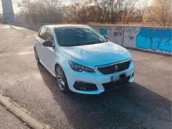 Weiß Gebraucht 2019 Peugeot 308 GT Limousine | 15.800 €