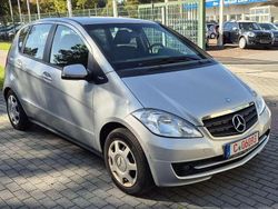 Polarsilber metalliclack Gebraucht 2009 Mercedes A160 Kleinwagen | 2.400 € (Fairer Preis)