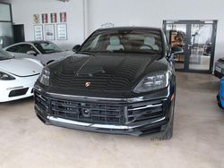 Schwarz Neu 2025 Porsche Cayenne SUV | 98.790 €