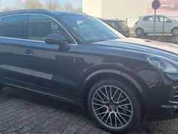 Moonlightblue metallic Gebraucht 2018 Porsche Cayenne SUV | 46.900 € (Guter Preis)