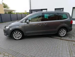 Grau Gebraucht 2011 VW Sharan Highline Van / Kleinbus | 13.350 € (Teuer)