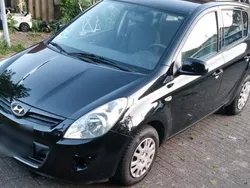Schwarz Gebraucht 2010 Hyundai i20 Edition Limousine | 1.300 € (Superpreis)