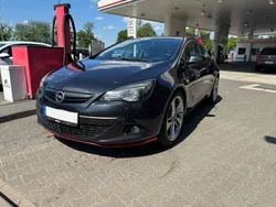 Schwarz Gebraucht 2013 Opel Astra GTC Sport Limousine | 5.990 € (Fairer Preis)