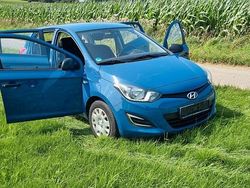 Blau Gebraucht 2014 Hyundai i20 Classic Kleinwagen | 4.599 € (Guter Preis)