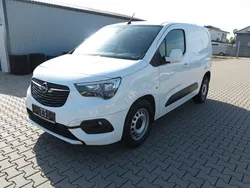 Weiß Gebraucht 2020 Opel Combo Edition Van / Kleinbus | 14.500 € (Fairer Preis)