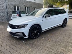 Weiß Gebraucht 2024 VW Passat Kombi | 35.900 € (Guter Preis)