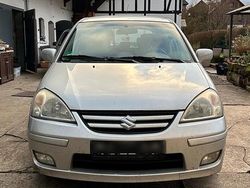 Silber Gebraucht 2004 Suzuki Liana Kombi | 1.000 €