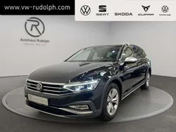 Deep black perleffekt Gebraucht 2021 VW Passat Alltrack Kombi | 33.490 € (Fairer Preis)