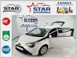 Weiß Gebraucht 2021 Toyota Aygo X-play Kleinwagen | 9.990 € (Fairer Preis)