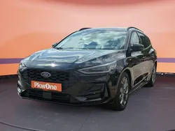 Schwarz Gebraucht 2024 Ford Focus ST-Line Kombi | 21.960 € (Guter Preis)