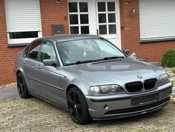 Grau Gebraucht 2004 BMW 318 Limousine | 3.300 € (Fairer Preis)