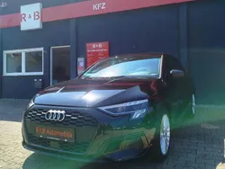 Schwarz Gebraucht 2023 Audi A3 Sportback Advanced Limousine | 29.444 € (Fairer Preis)