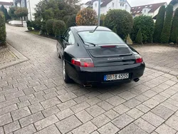 Schwarz Gebraucht 2001 Porsche 911 Carrera 4 Coupé | 27.500 € (Fairer Preis)