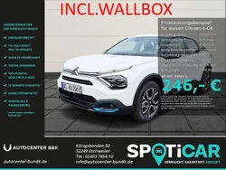 Polar weiß Gebraucht 2024 Citroën e-C4 Feel Limousine | 19.690 € (Superpreis)