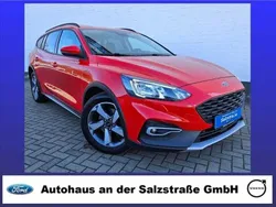 Rot Gebraucht 2021 Ford Focus Active Limousine | 17.498 € (Fairer Preis)