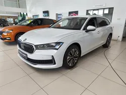 Weiss Neu 2025 Skoda Superb Selection Kombi | 44.890 € (Fairer Preis)