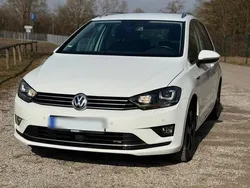 Weiß Gebraucht 2015 VW Golf Sportsvan LOUNGE Van / Kleinbus | 12.500 € (Etwas zu teuer)