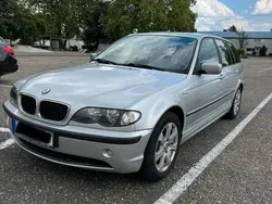 Grau Gebraucht 2002 BMW 320 Kombi | 1.800 € (Fairer Preis)