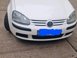 Weiß Gebraucht 2003 VW Golf IV Kleinwagen | 2.999 € (Fairer Preis)