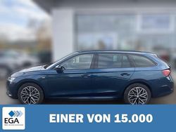 Blau metallic Gebraucht 2022 Skoda Octavia Clever Kombi | 26.860 € (Teuer)