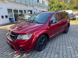 Rot Gebraucht 2012 Fiat Freemont Urban SUV | 3.490 € (Fairer Preis)