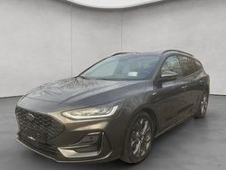 Grau Gebraucht 2024 Ford Focus ST-Line Kombi | 22.990 € (Guter Preis)