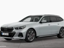 Grau Gebraucht 2025 BMW 520 Comfort Edition Kombi | 62.490 € (Teuer)