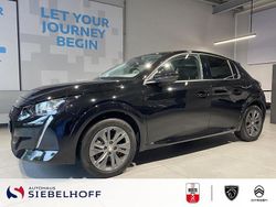 Schwarz Gebraucht 2023 Peugeot e-208 Allure Kleinwagen | 19.350 € (Guter Preis)