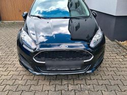 Schwarz Gebraucht 2016 Ford Fiesta Kleinwagen | 6.100 €