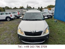 Weiß Gebraucht 2014 Skoda Roomster Elegance Van / Kleinbus | 3.699 € (Guter Preis)