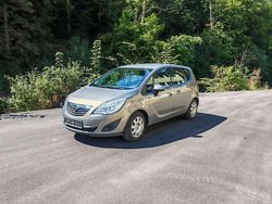 Gebraucht 2012 Opel Meriva Edition Van / Kleinbus | 7.499 € (Etwas zu teuer)