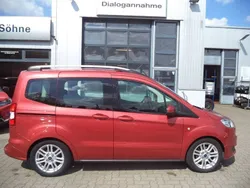 Rot Gebraucht 2015 Ford Tourneo Courier Trend Van / Kleinbus | 10.990 € (Etwas zu teuer)