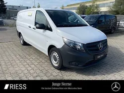 Arktikweiß Gebraucht 2019 Mercedes Vito Van / Kleinbus | 21.396 € (Superpreis)