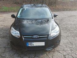 Schwarz Gebraucht 2014 Ford Focus Trend Limousine | 2.850 € (Superpreis)