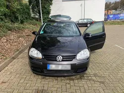 Schwarz Gebraucht 2005 VW Golf IV Comfortline Limousine | 1.850 € (Fairer Preis)