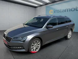Grau Gebraucht 2024 Skoda Superb Kombi | 31.749 € (Fairer Preis)